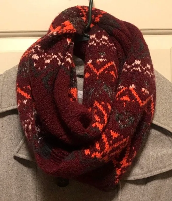 American Eagle Maroon Patterned Infinity Scarf - Image 5