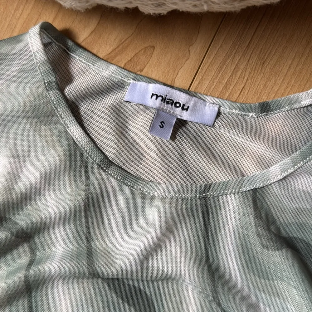 Miaou Green Wave Pattern Women's Top - Image 2