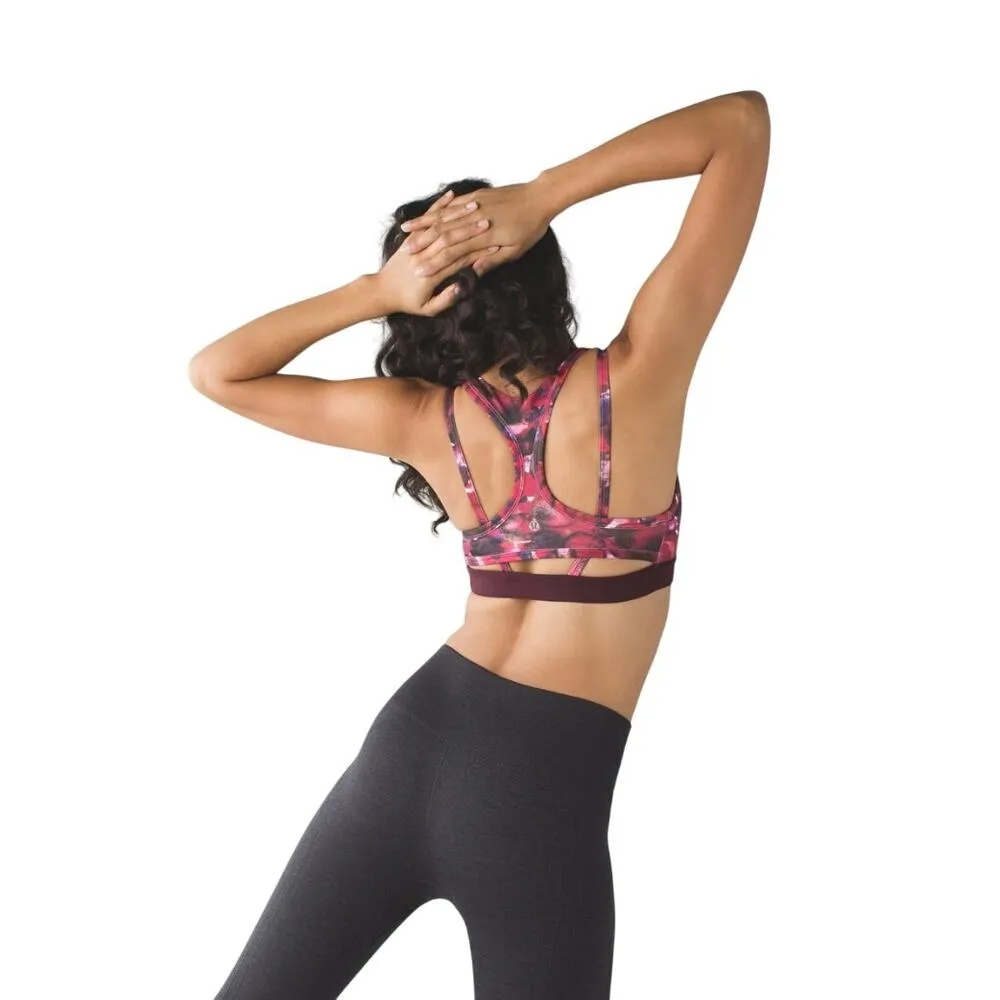 Lululemon Splendour Bra Poppy Petals Berry Rumble Multi  Black Sports Yoga 4 EUC - Image 5