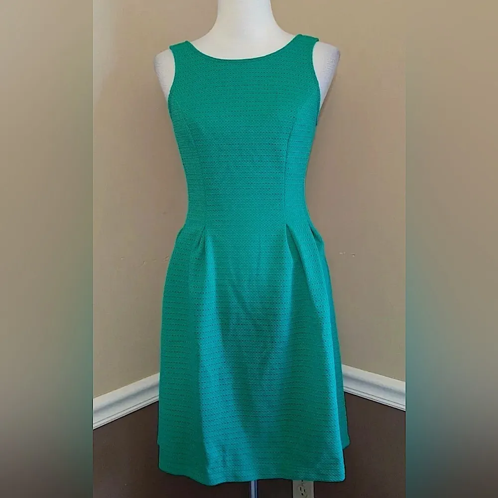 Jade Green Textured Stretch Fabric ModCloth Skater Dress by Mystic Size Small - Image 2