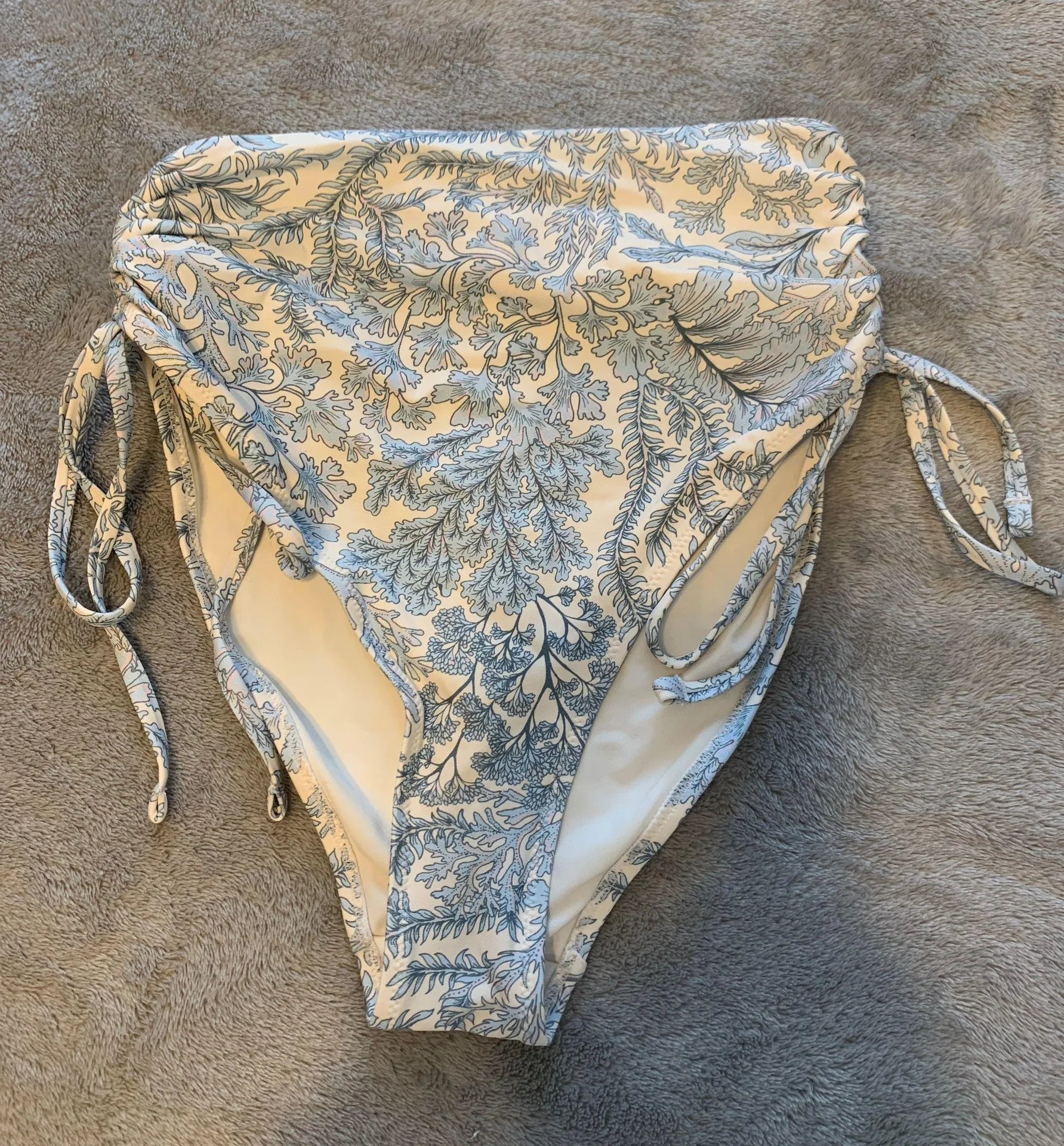 H&M Bikini Set - Image 2