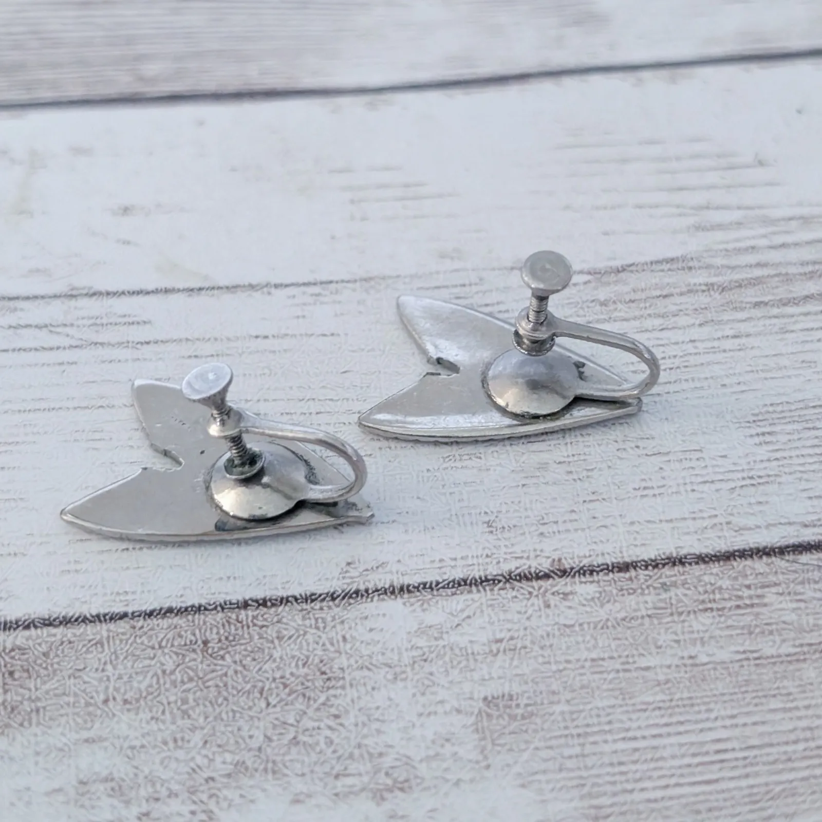 Vintage Screw On Earrings Arrow Shape - Image 7