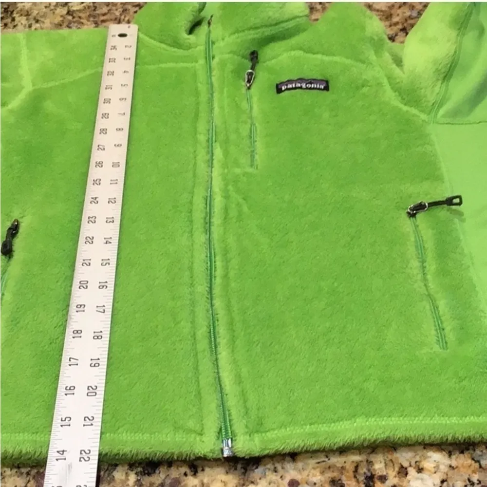 Patagonia R2 Alpine Climbing Full Zip Fuzzy Jacket Neon Green Small - Image 8