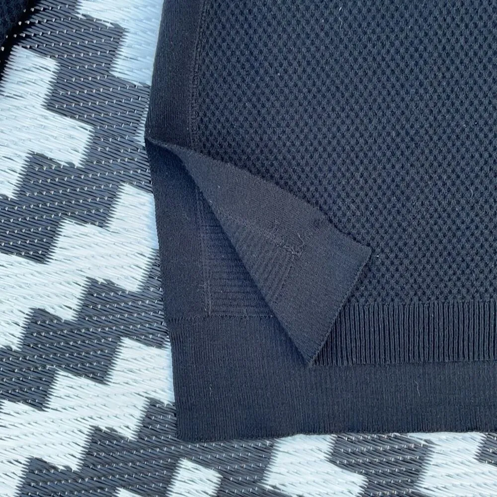 Athleta Black Waffle Knit Wool Crew Neck Long Sleeve Pullover Sweater Size XS - Image 7