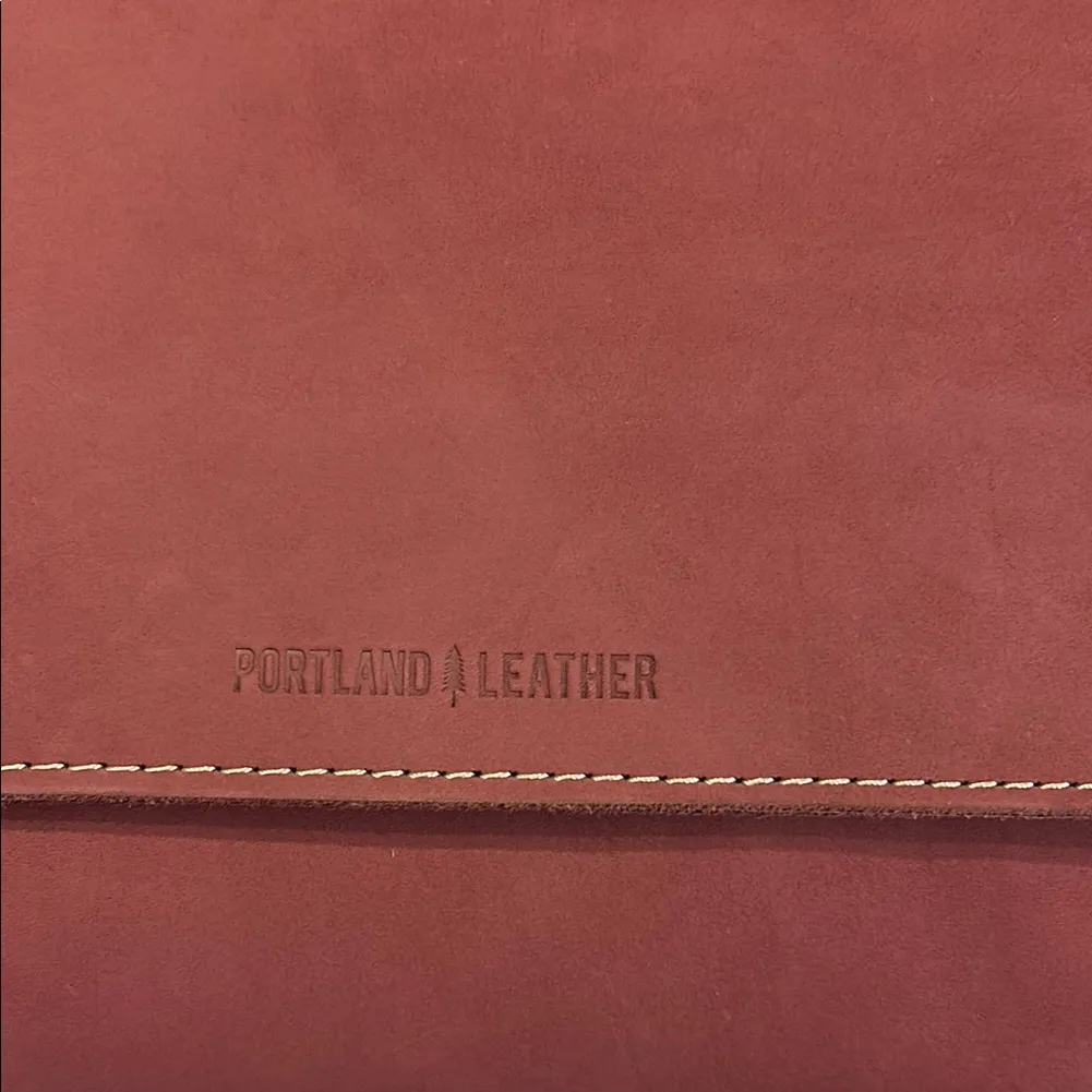 PORTLAND LEATHER Women's Wine Colored Crossbody Bag Pink - Image 3