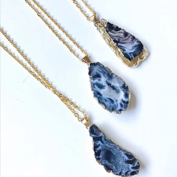 Agate Geode Slice Necklace‎ Gold - Image 2