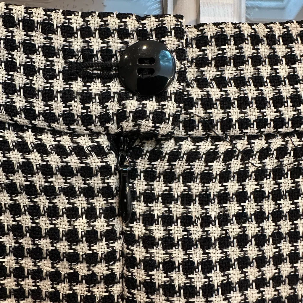 Escada by Margaretha Ley Black & Cream Virgin Wool Houndstooth Skirt Size XS US - Image 3