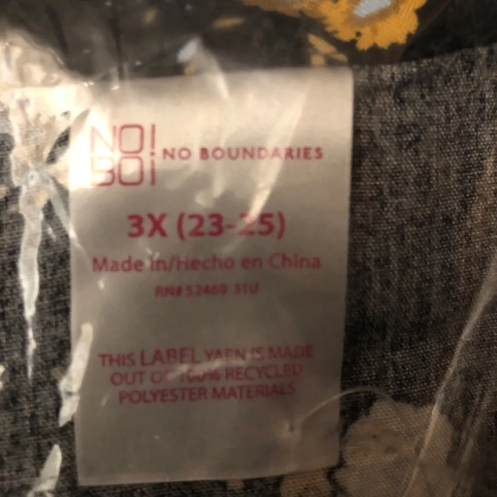 NO BOUNDARIES Shirt Size 3X 23-25 Juniors Tie Front Black Floral New - Image 7