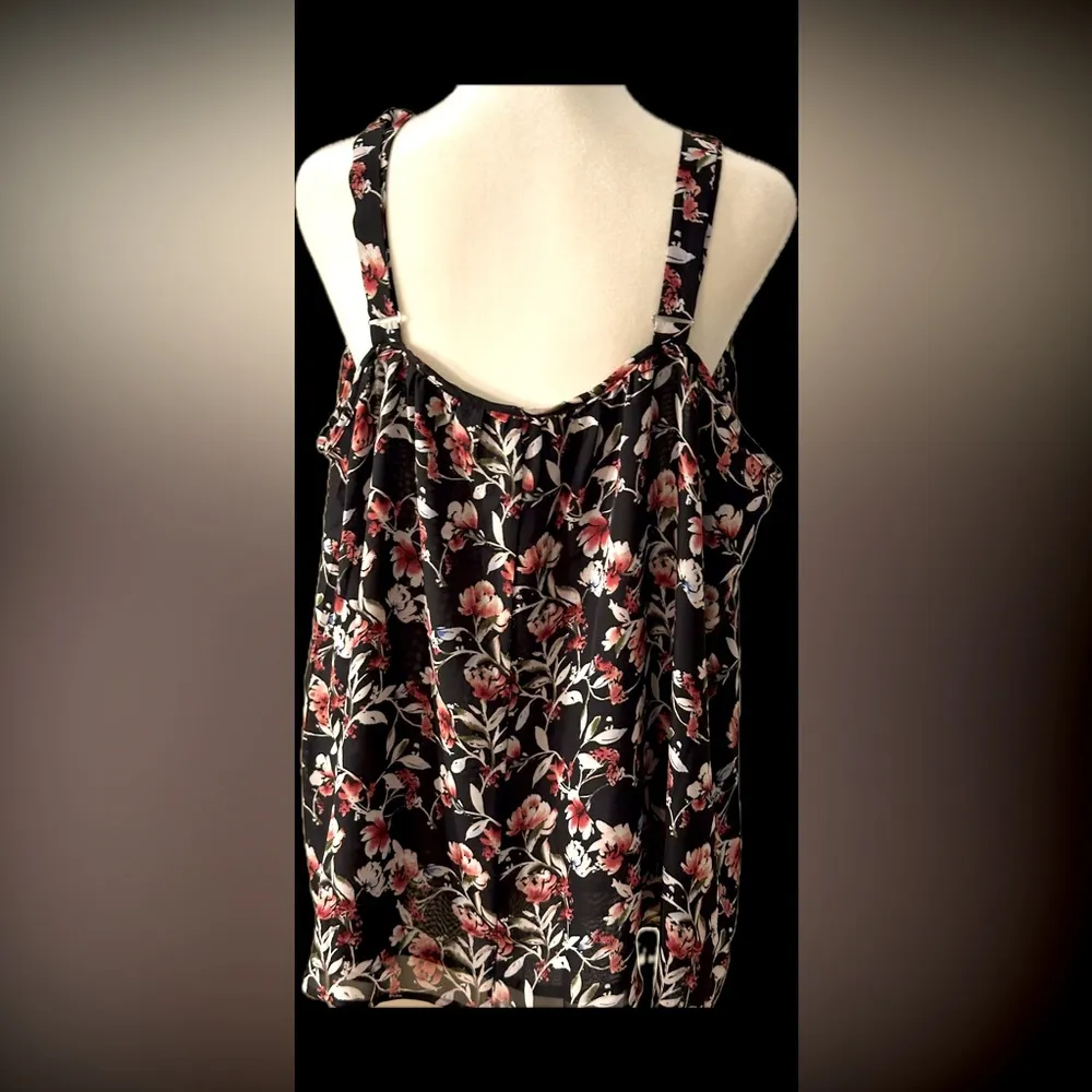 NWT Lane Bryant top Size 22 - Image 7