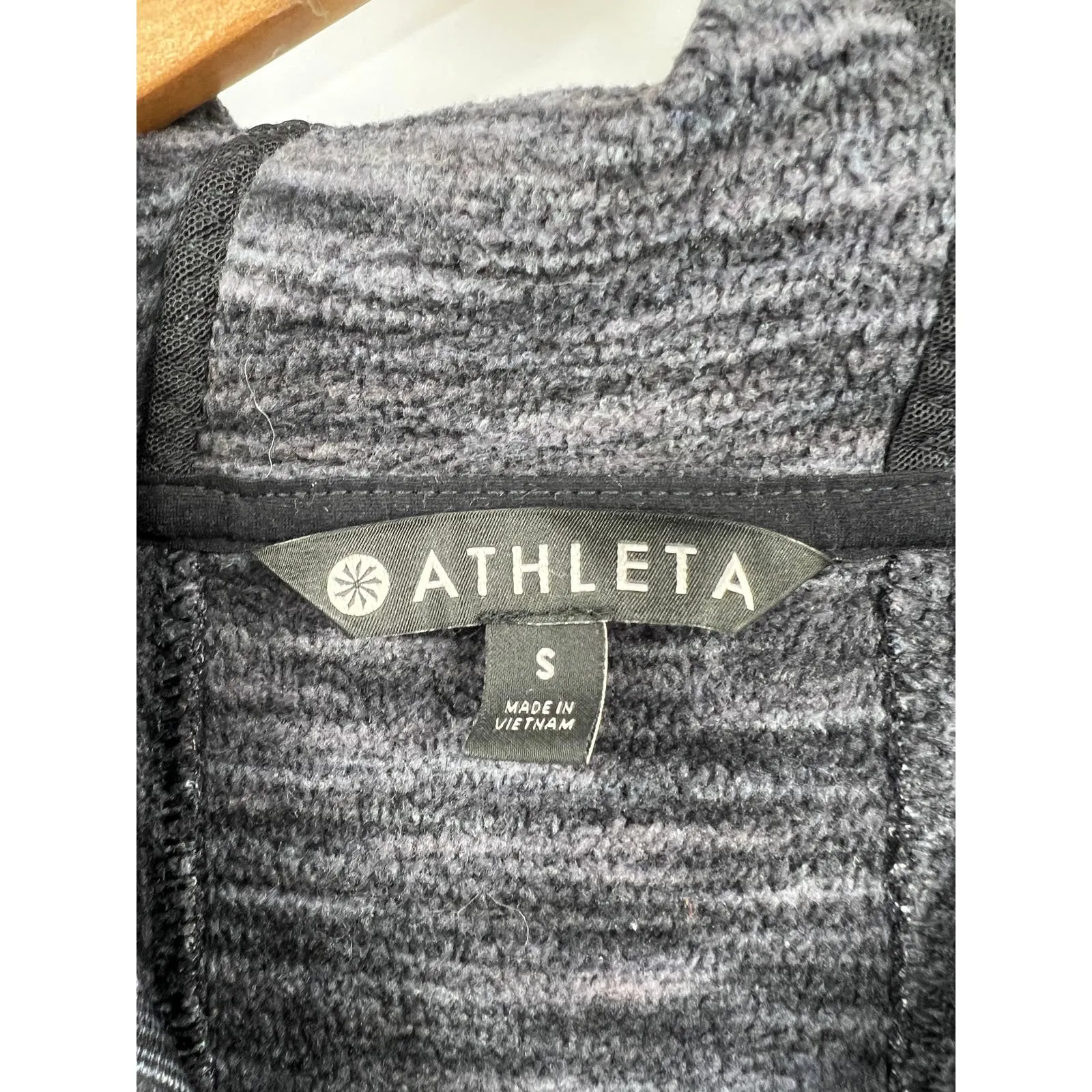 Athleta Cowl Hoodie Pullover Small Womens Black Gray Heather‎ Thumb Holes - Image 3