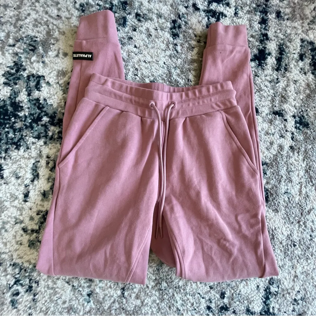Alphalete  Joggers - Image 2