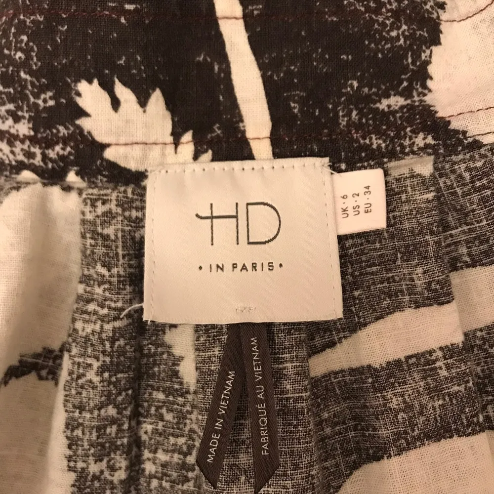 HD in Paris Anthropologie Cropped Floral Tank SZ 2 - Image 6