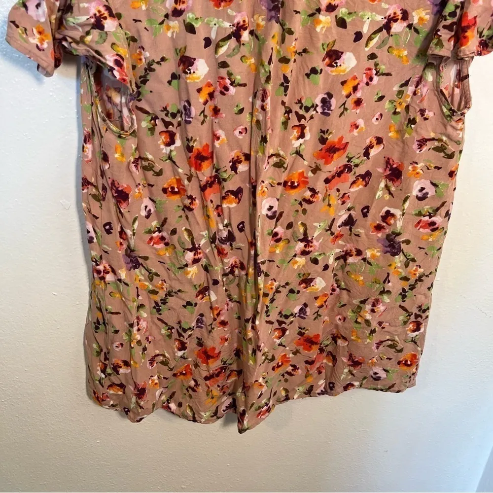 Evri Split Neck Blouse Beige Floral Tan Size 0X - Image 7