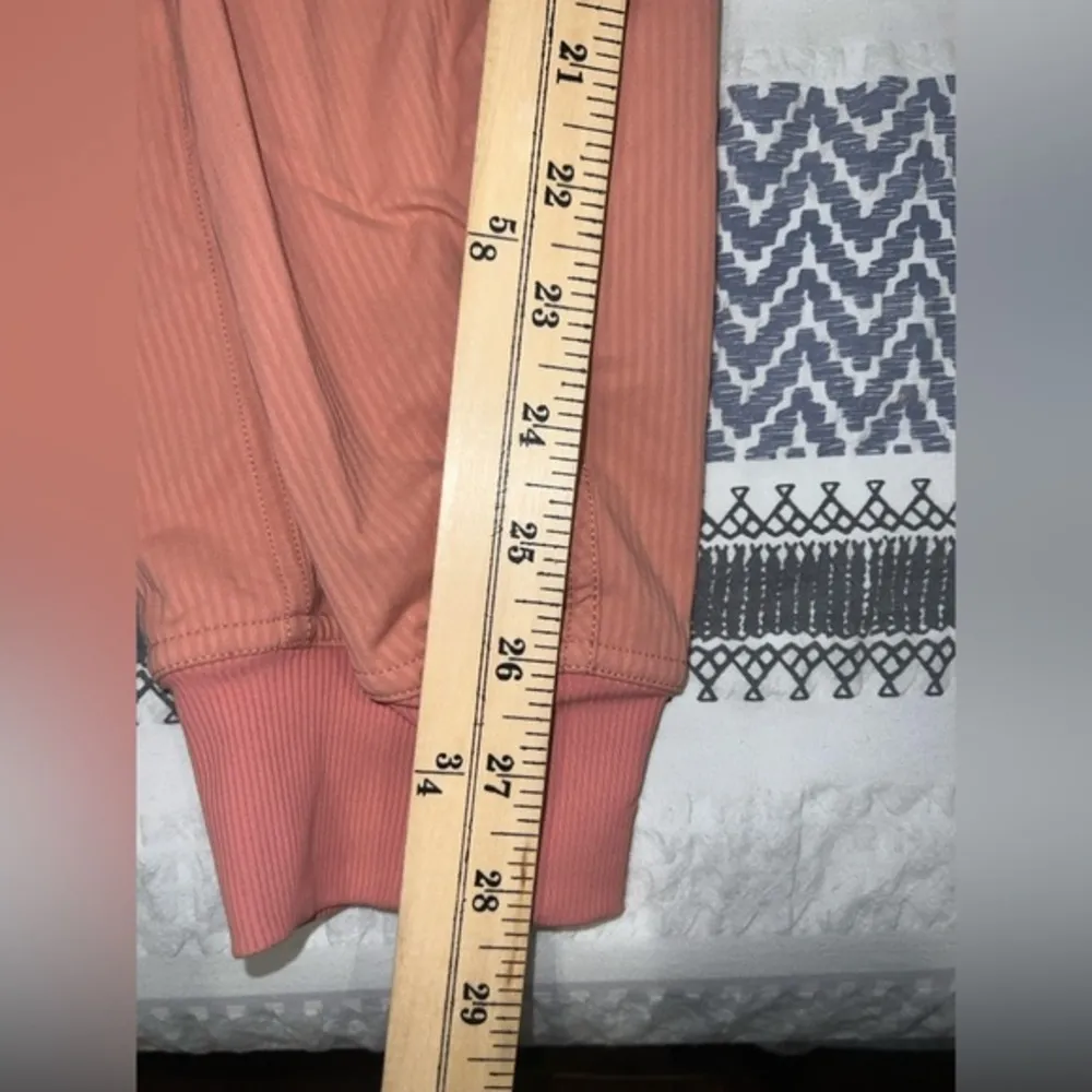 Lululemon Dance Studio Mid Rise Lined Joggers
Size‎ 4 - Image 2