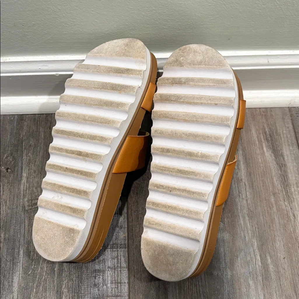 Reef Platform Two Strap Sandals Size 8 - Image 6