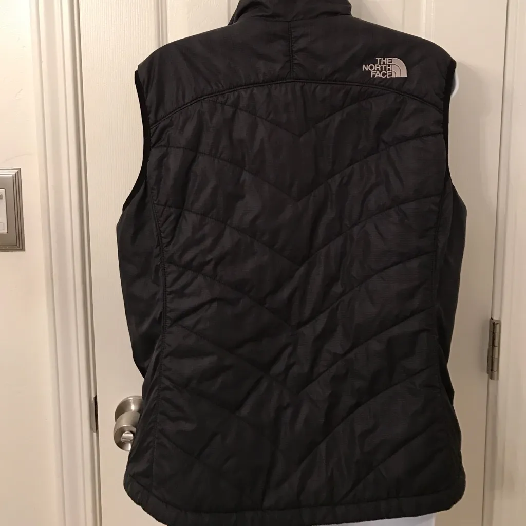 The North Face Black Quilted Vest - Image 4