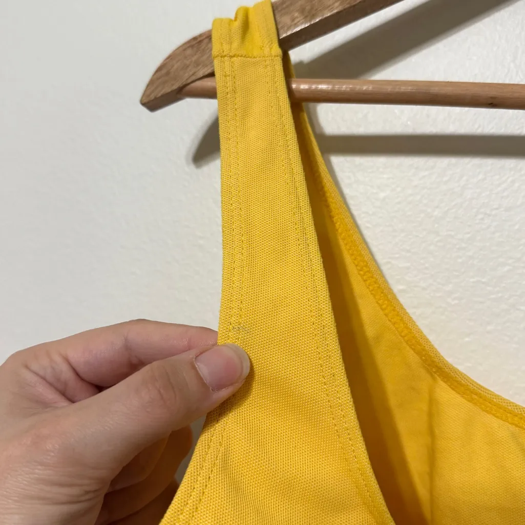 Nike Sports Bra Y2K Size XL Vintage 90s Women’s Yellow - Image 6