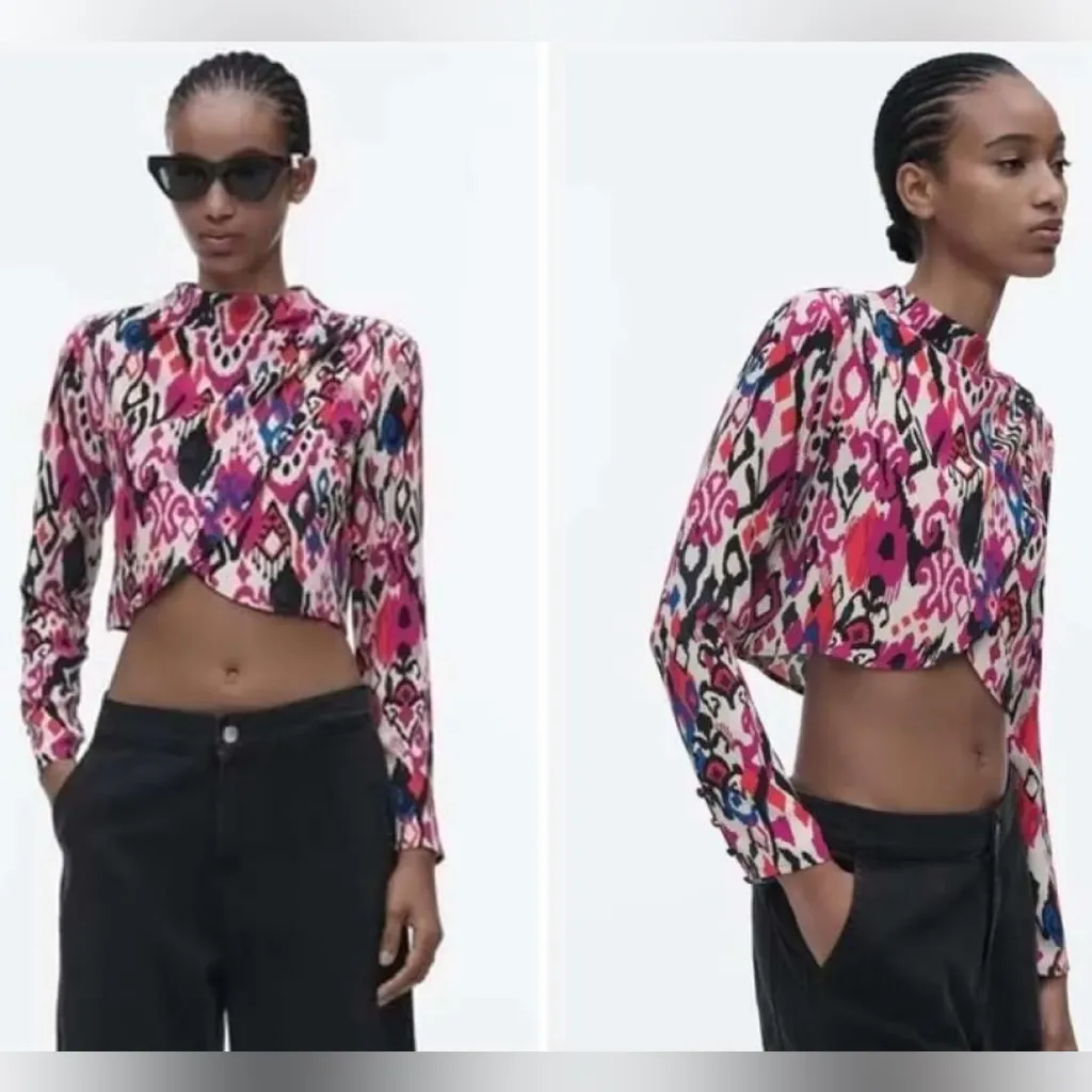 ZARA‎ Abstract Print Mock Neck Long-Sleeve Crop Top Size Small Pink Purple Blue - Image 4