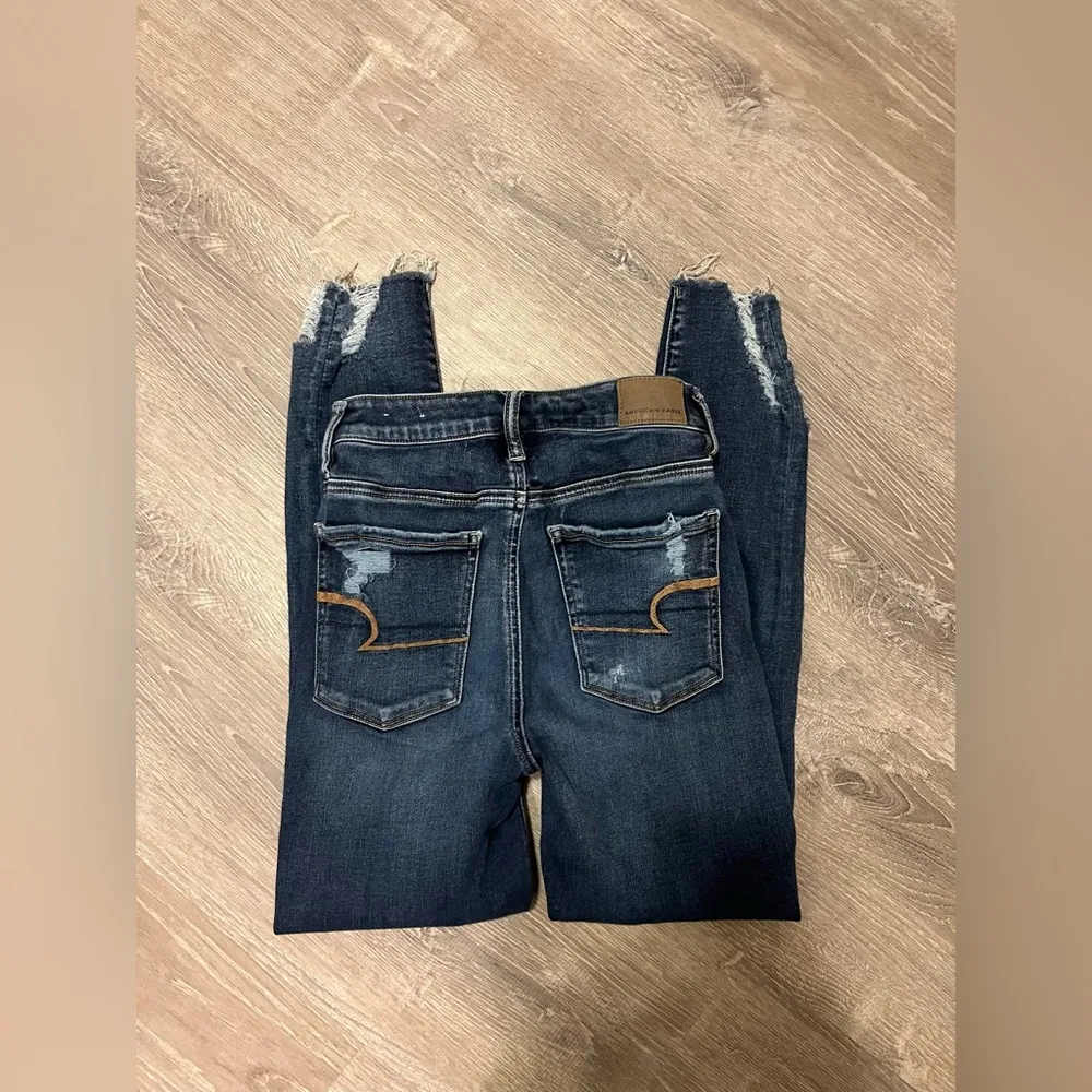 American Eagle Super Hi-Rise Jegging Women’s Size 2 Short Distressed - Image 11