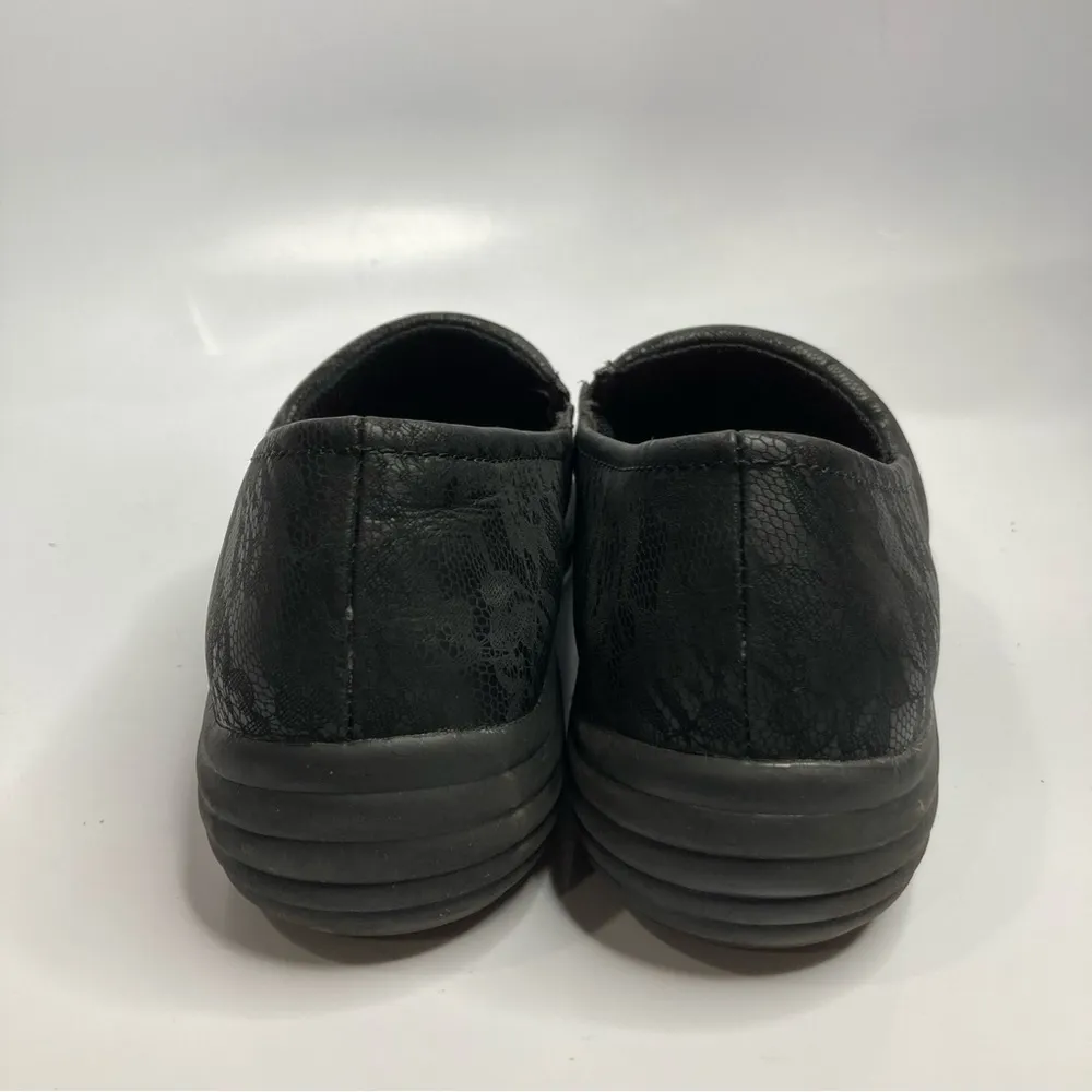 Sanita‎ clogs o2 black leather floral size 38 - Image 3