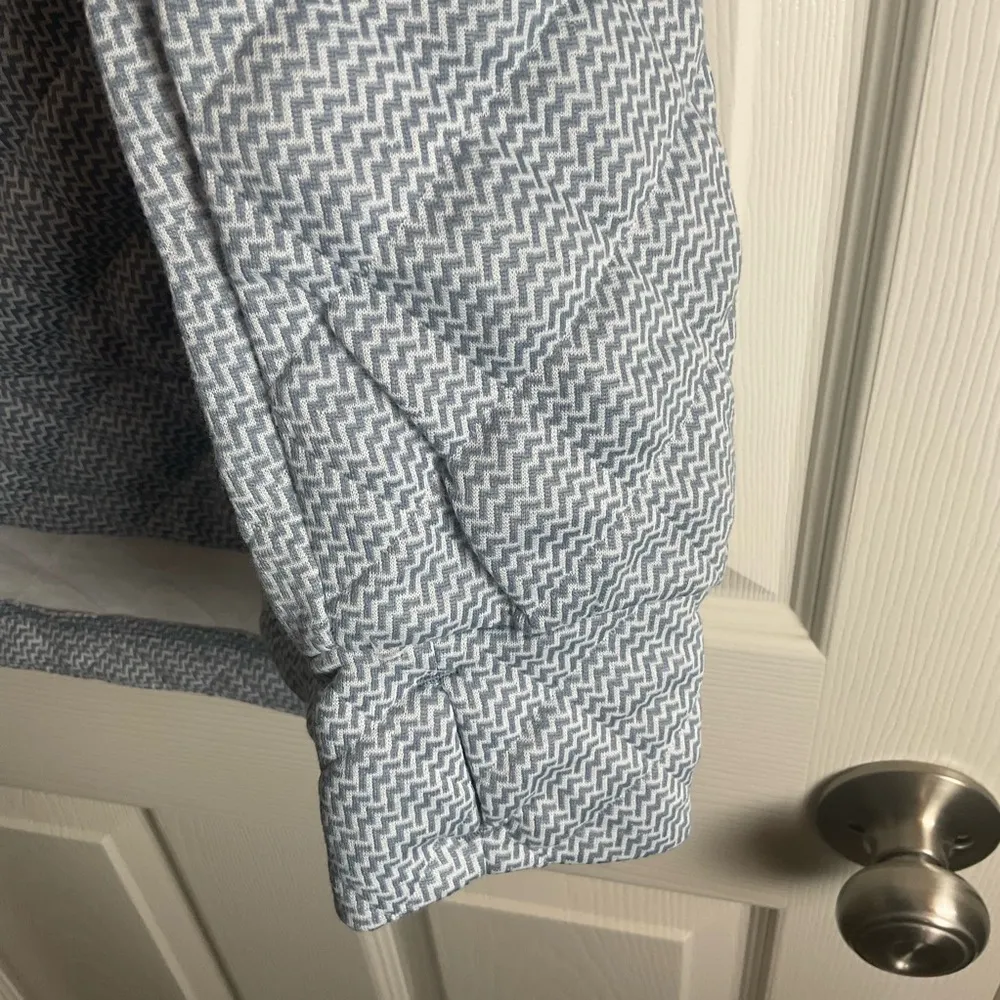 Jones New York woman’s Quilted Pullover Sweater size medium - Image 6