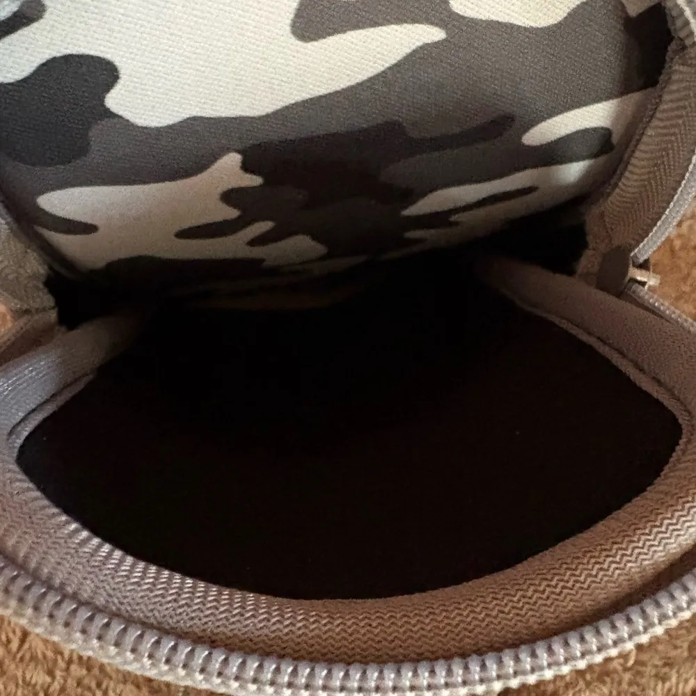 Half Gallon Water Bottle Carrier Bag, Bottle Pouch Adjustable Shoulder strap Gray - Image 4