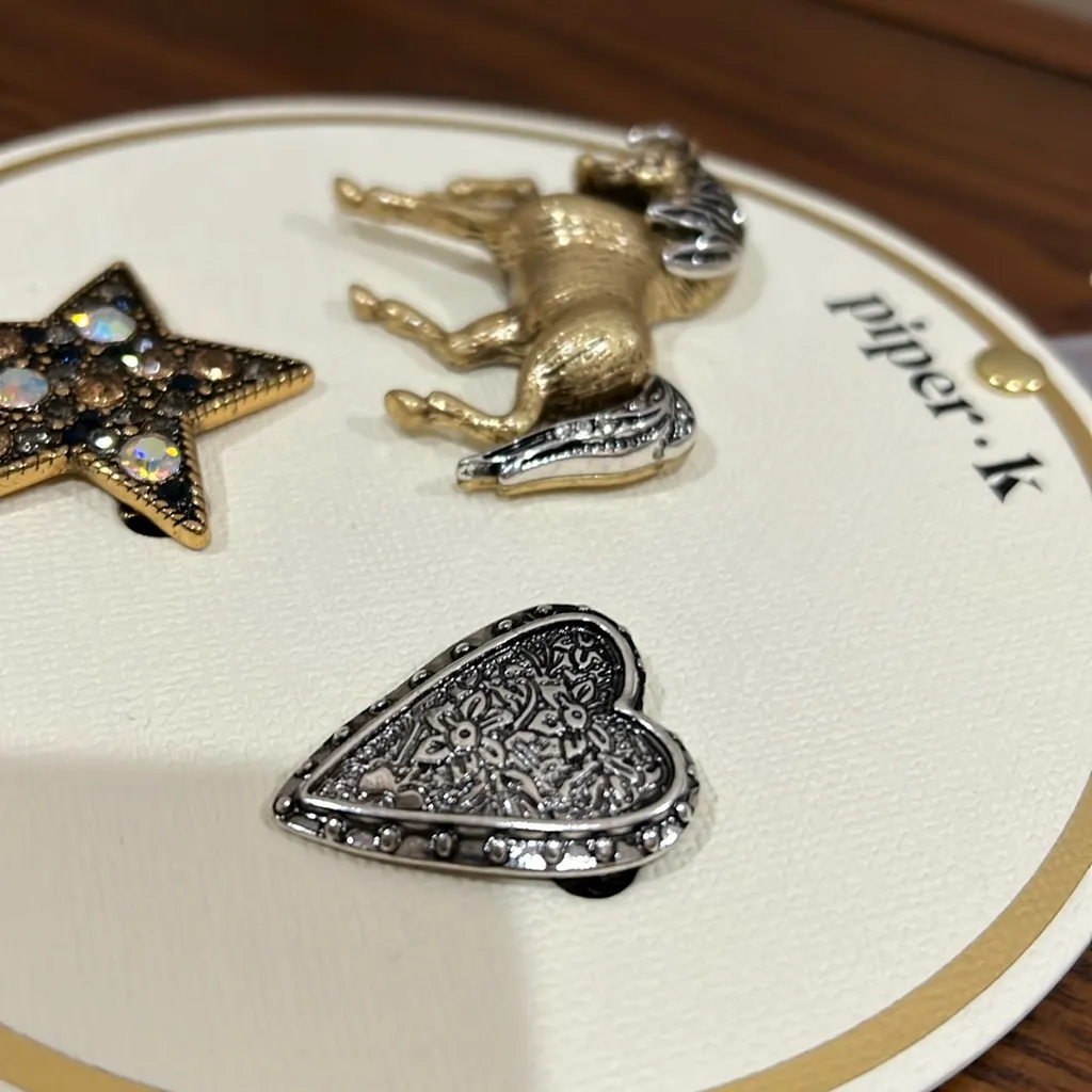 Piper K | Equestrian/Boho Motif Brooch Set Gold - Image 10