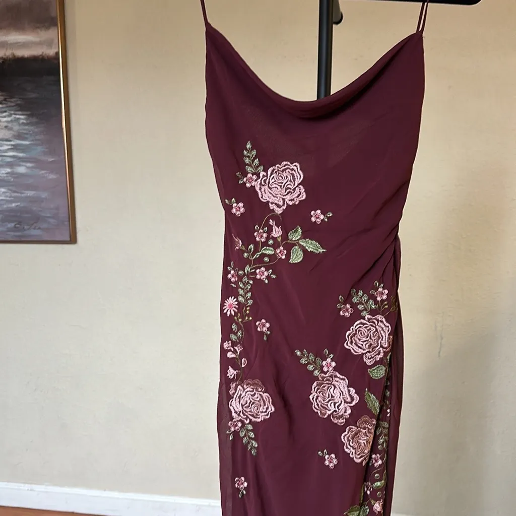 HOUSE OF‎ CB 'Eloisa' Wine Embroidered Midi Dress NWOT size S - Image 8
