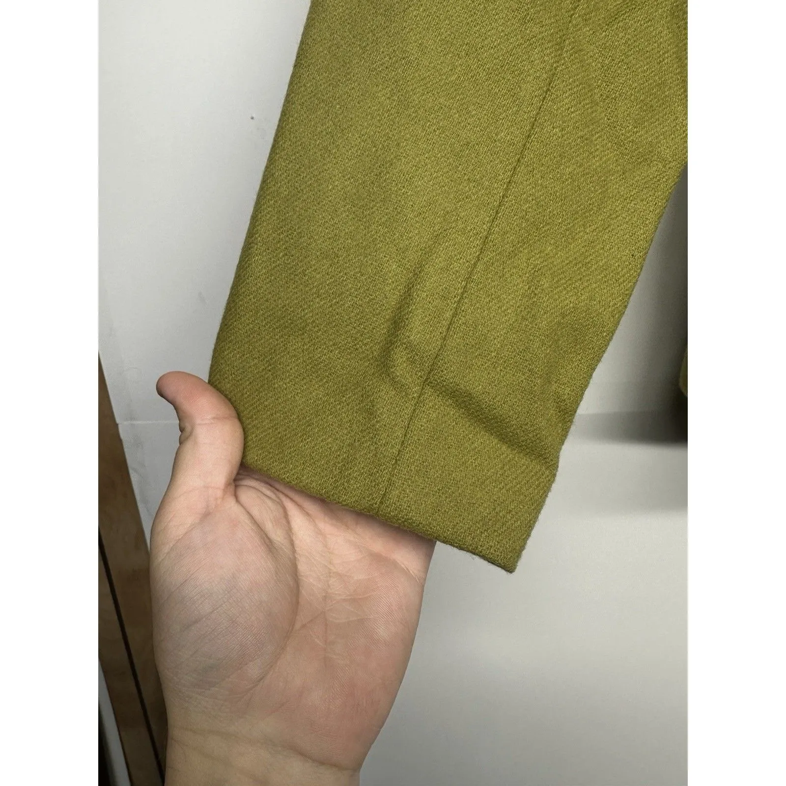 Adolfo Women’s Wool Blazer Size 8 Olive Green Single-Button Notch Collar - Image 3