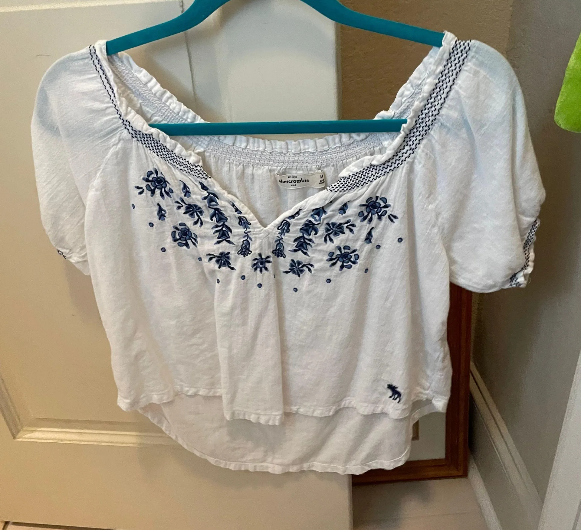 White Detailed Puff Sleeve Top Blouse - Image 4