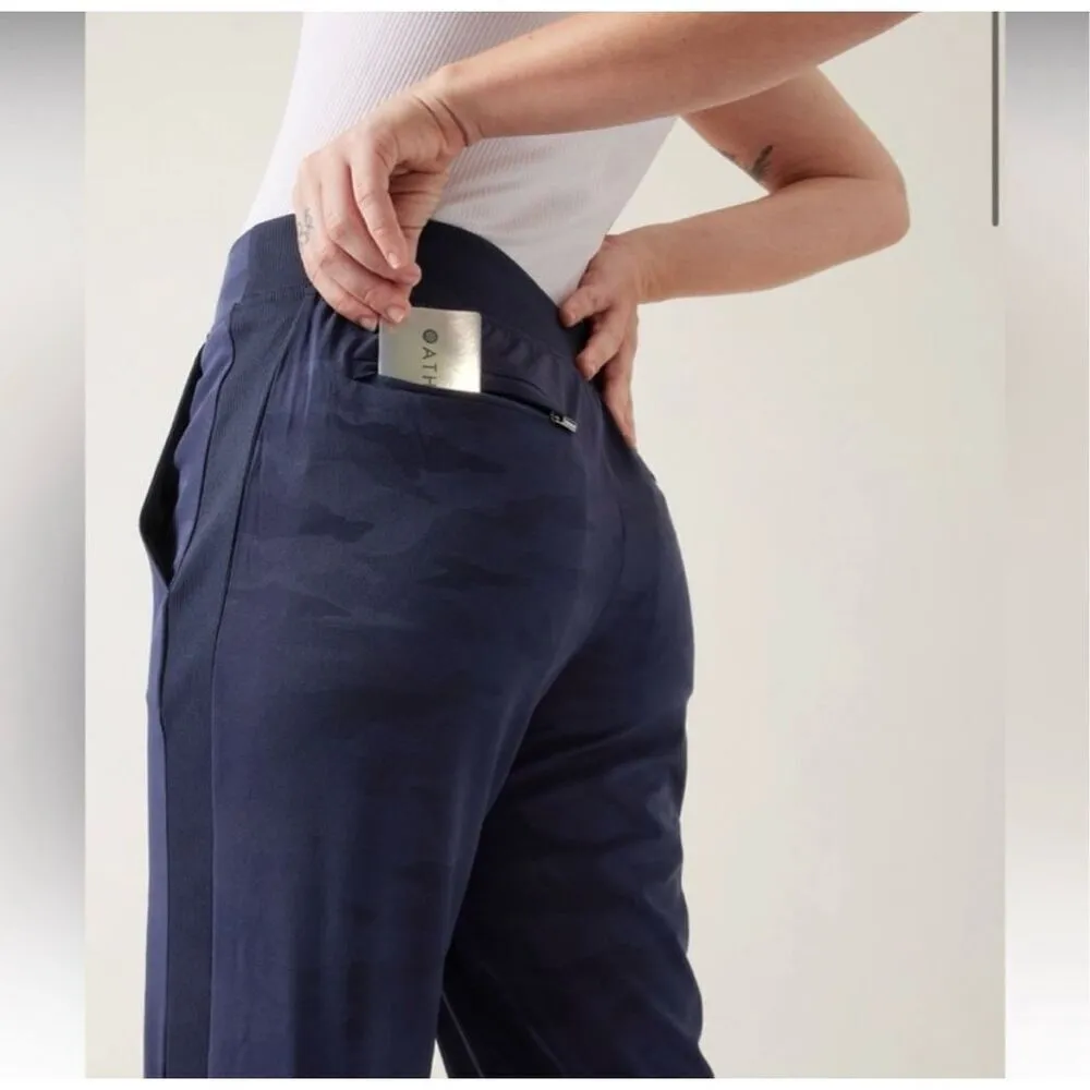 ✨ATHLETA BROOKLYN CAMO NAVY SZ 12T JOGGER✨ - Image 6