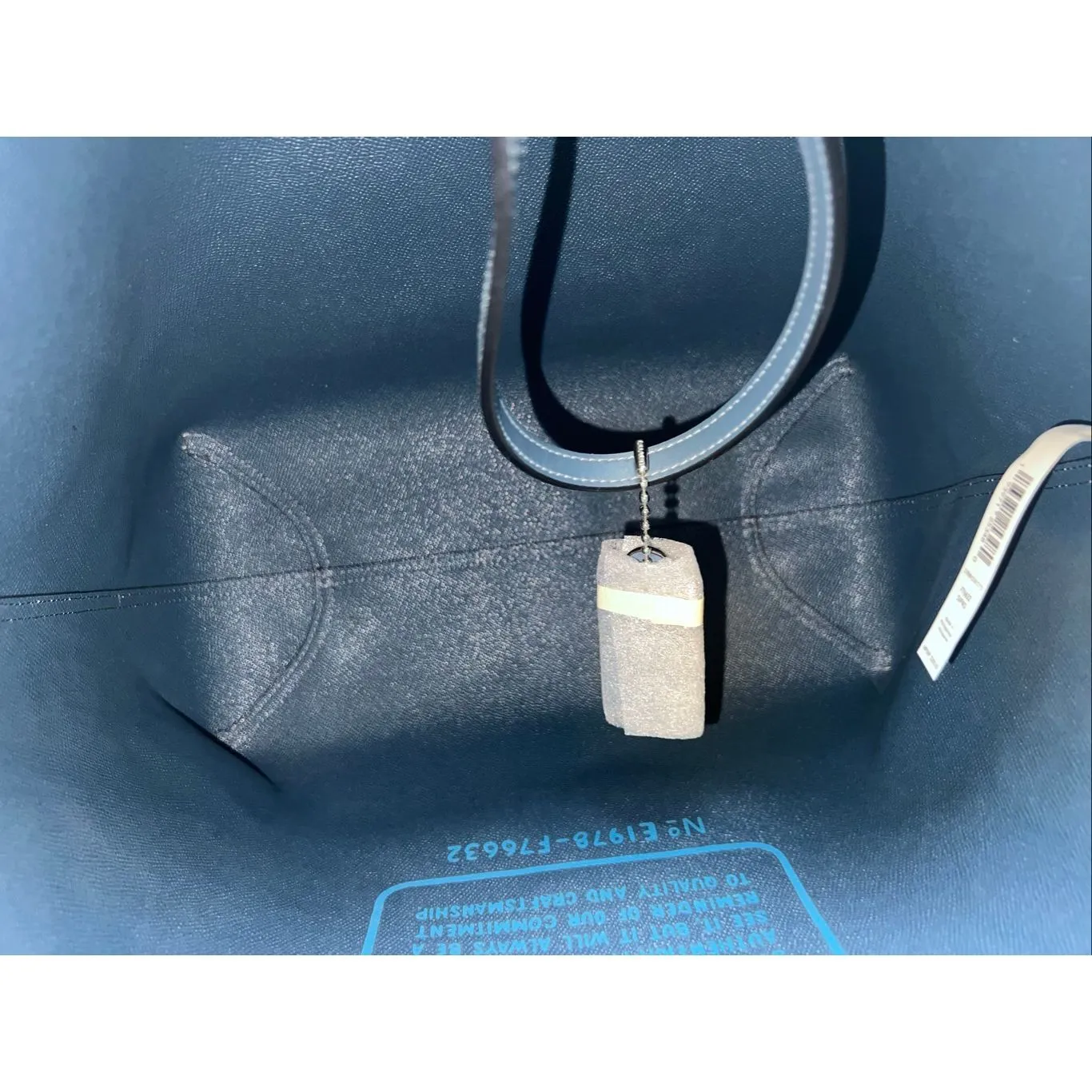 🔥🎁NWT! Coach Rainbow Sig Reversible Tote Handbag F76632 Msrp:$350.00 - Image 8