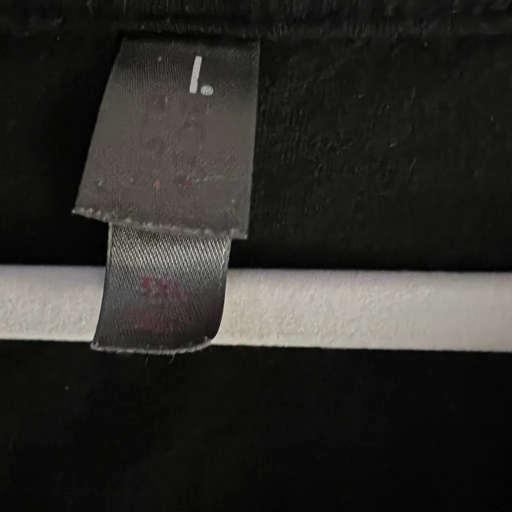 Black Graphic Florida Steeler Pirate Fam Tee with Gold and White Text Size 3X - Image 4