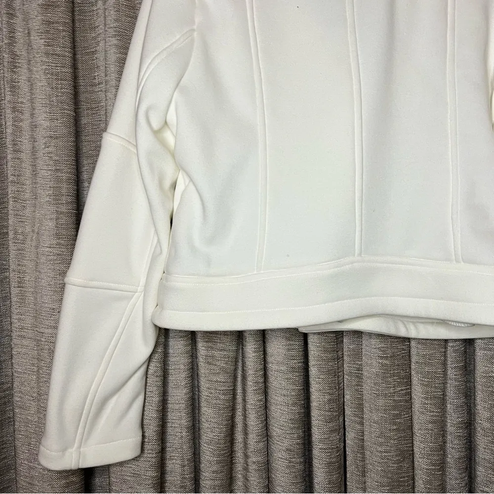 NWT Cupcakes & Cashmere White Studded Asymmetrical Zip Bomber Jacket Size Medium - Image 9