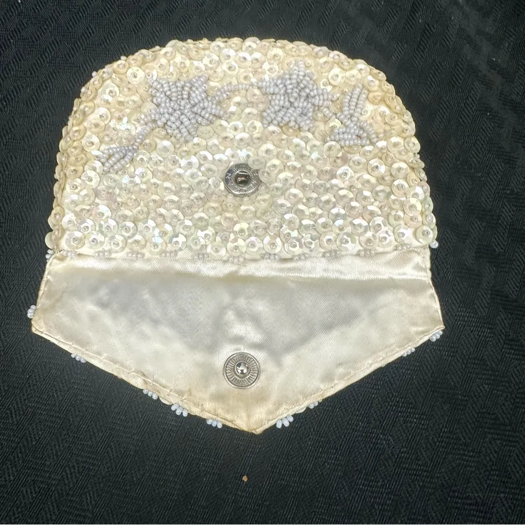 VTG Safco Beaded Sequin Ivory/Buttery Yellow Evening Coin Purse Handmade Glam - Image 4