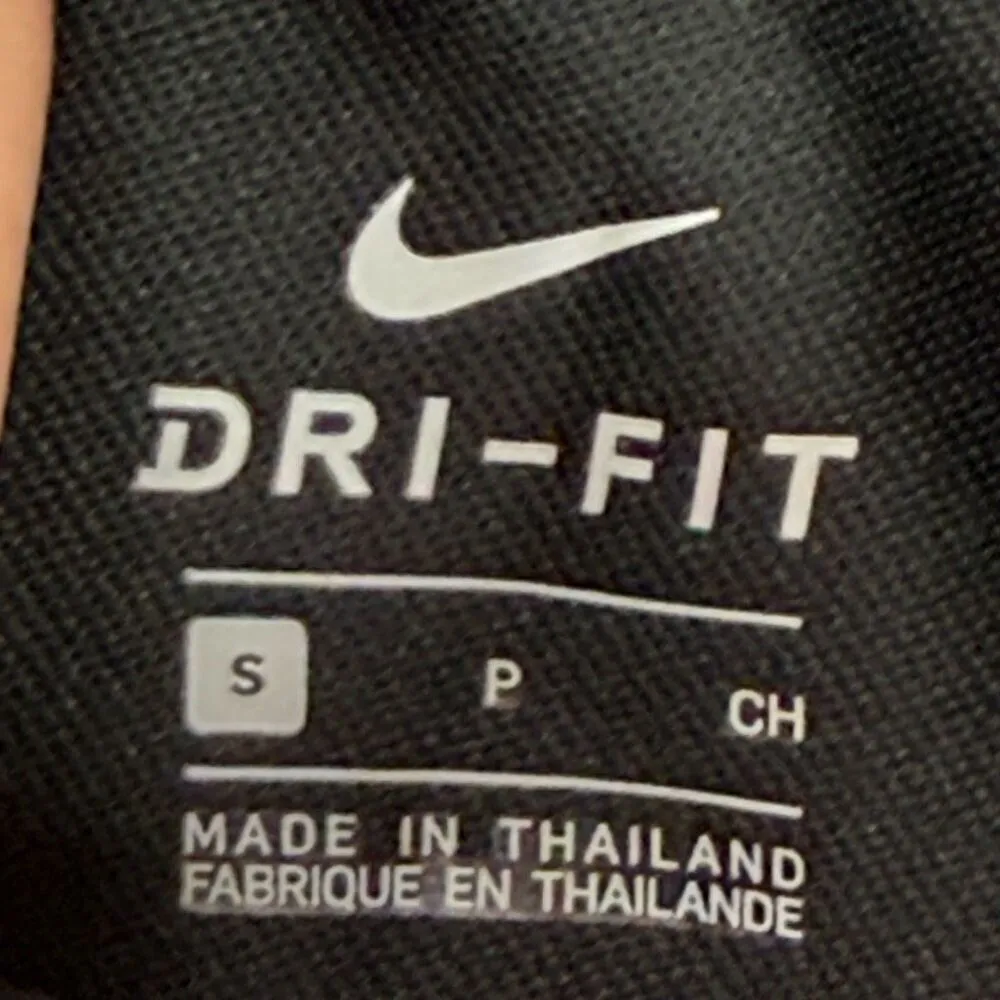 Nike Dri Fit Women's Short Size Small - Image 3