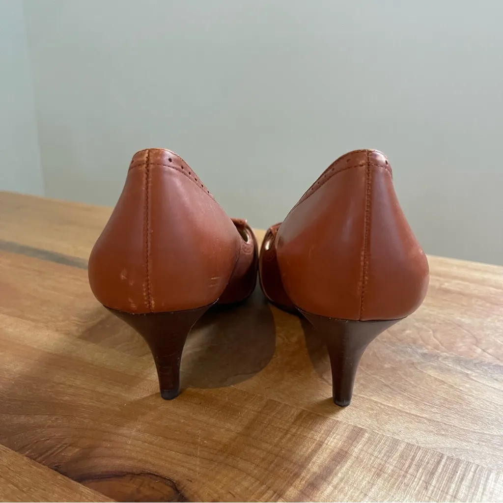 NWOB Brooks Brothers Brown Leather Kitten Heel Pumps Buckle Pointed Slip On 7 - Image 8