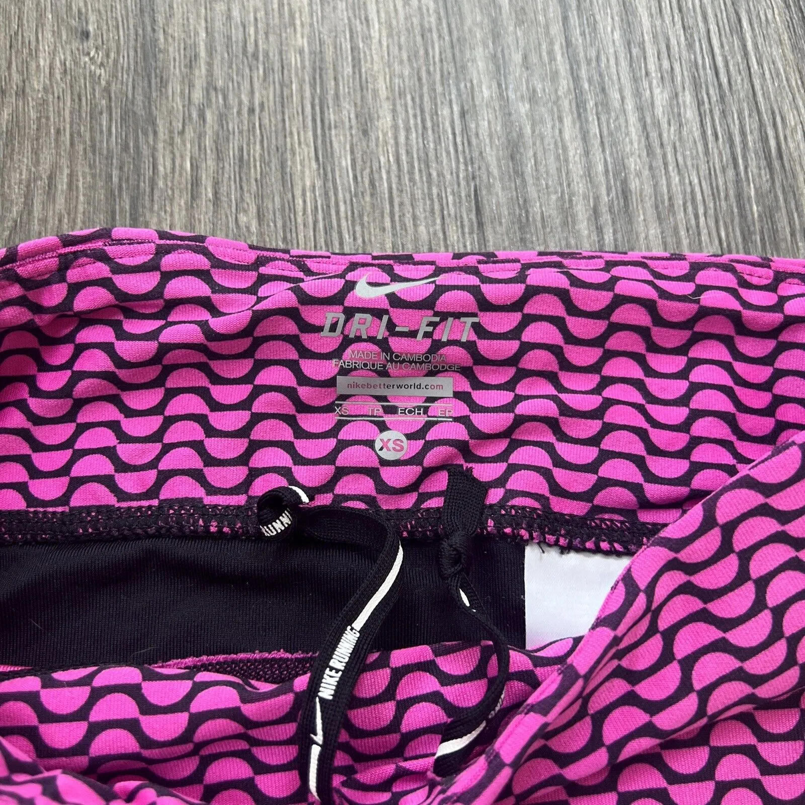 Nike Dri Fit Crop Athletic Leggings Geometric Pink Size XS Running Y2K - Image 2