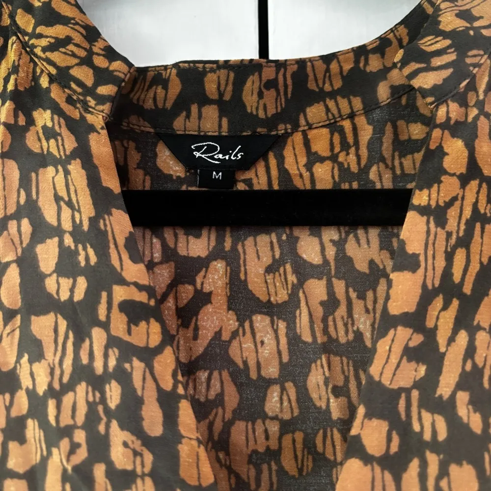 Rails Maple Dress Batik Cheetah Leopard Size Medium Long Sleeve Cinch Midi Dress - Image 7