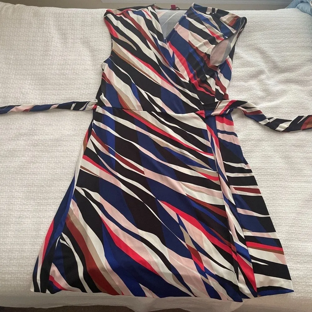 XL Vince Camuto Graphic Zebra Wrap Dress - Image 4