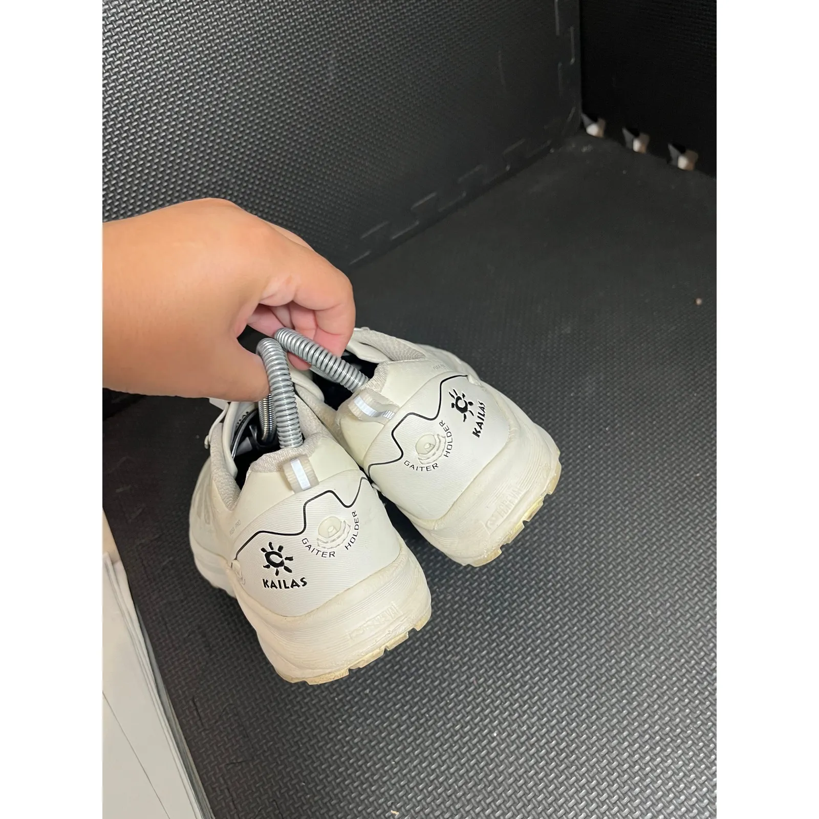 Kailas fuga white nasa vibram trail running shoes youth 5 womens 6.5‎ sneakers - Image 5