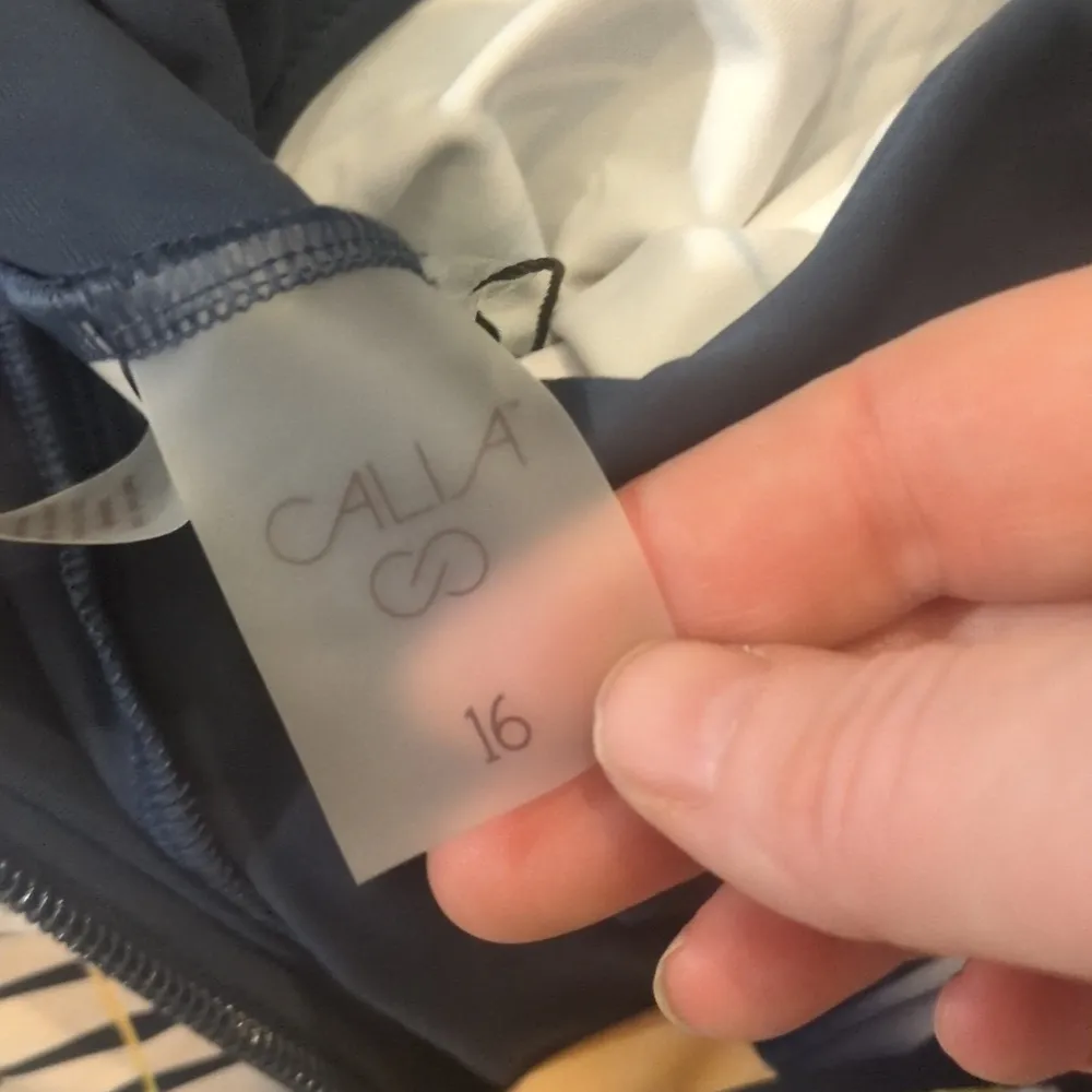 Calia by Carrie Underwood desert Flora Peri dusk zip back paddle suit size 16 Blue - Image 4