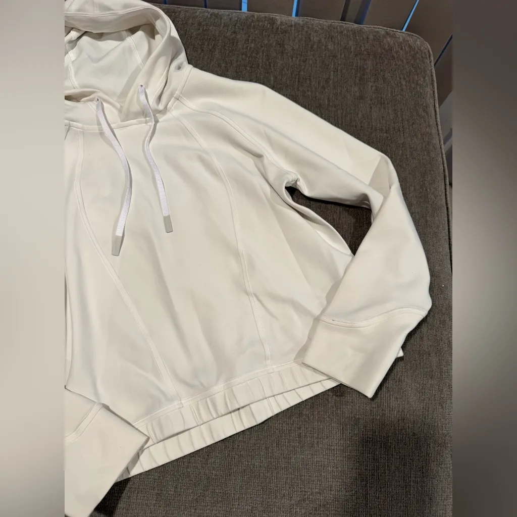 Lululemon Athletica Crisp White Women's Hoodie - Image 8