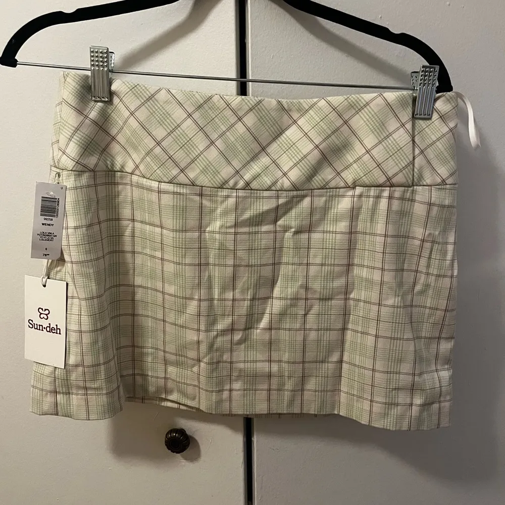Aritzia Sunday best plaid skirt. NWT - Image 5