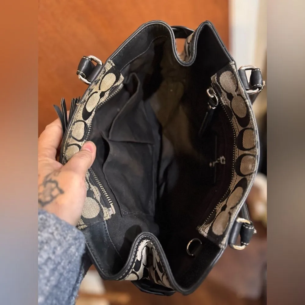 Coach Signature Hampton Black Handbag Tote - Image 8