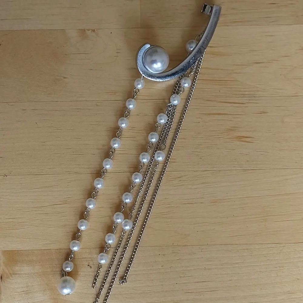 New long silver ear mono cuff with pearls - Image 9