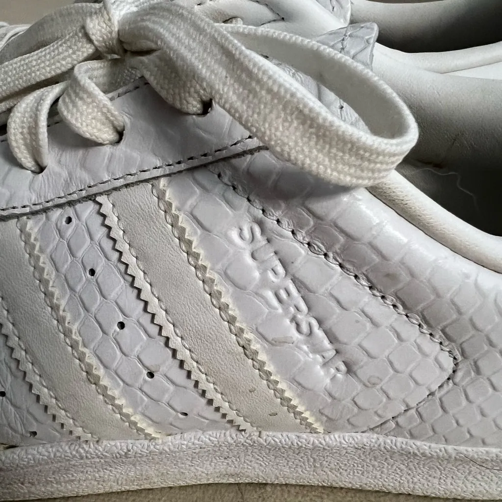 🤍 Adidas Superstar White Snake Texture Leather Sneakers - Image 9