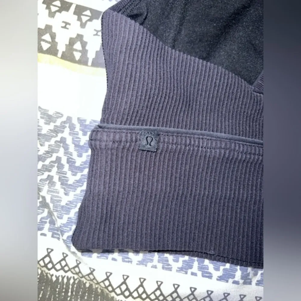 Lululemon  - Energy Bra *Long Line Texture Color: Black -‎ Size: 10 - Image 3