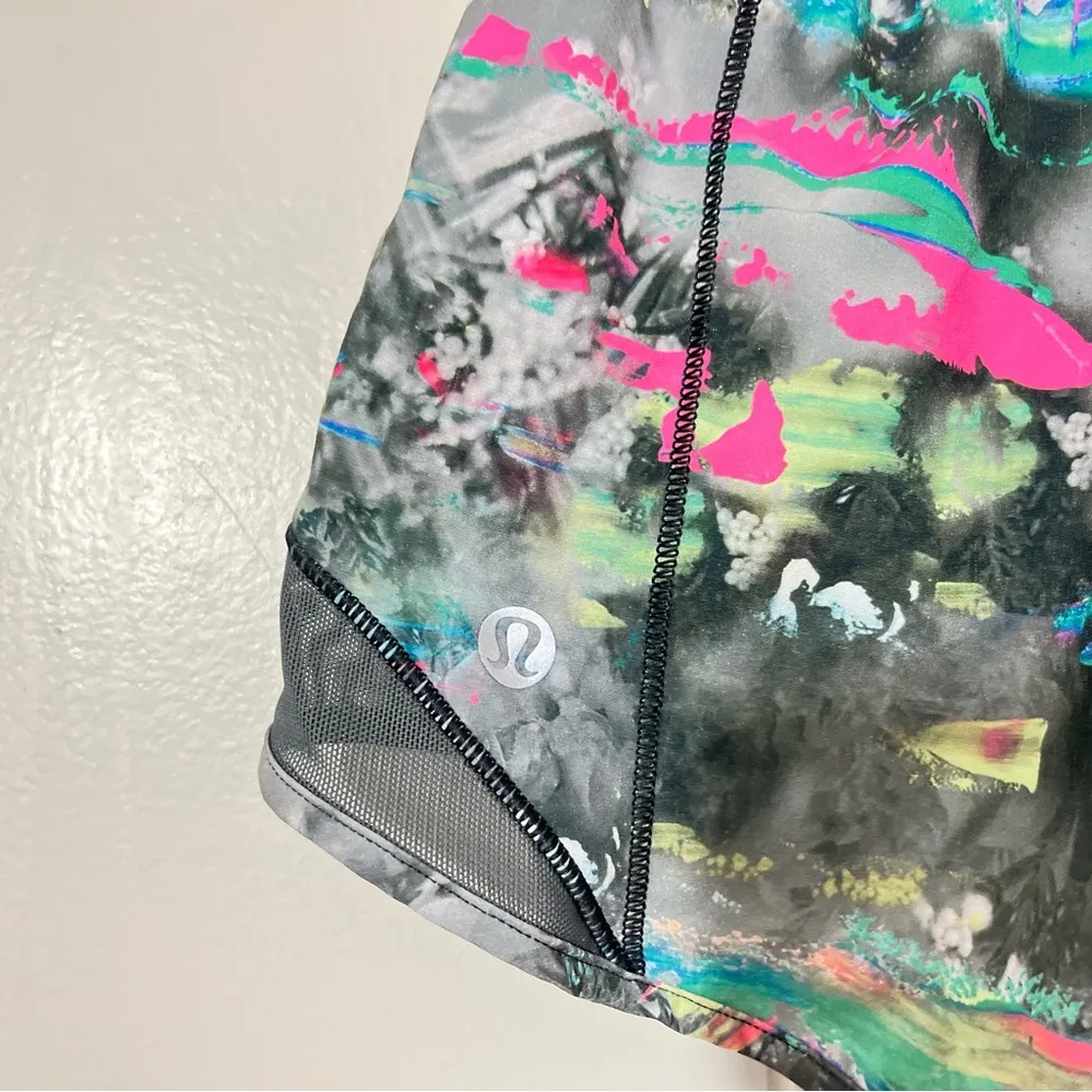 Lululemon Hotty Hot  Short 4” Paint Drift Multi Color Size 4 - Image 4