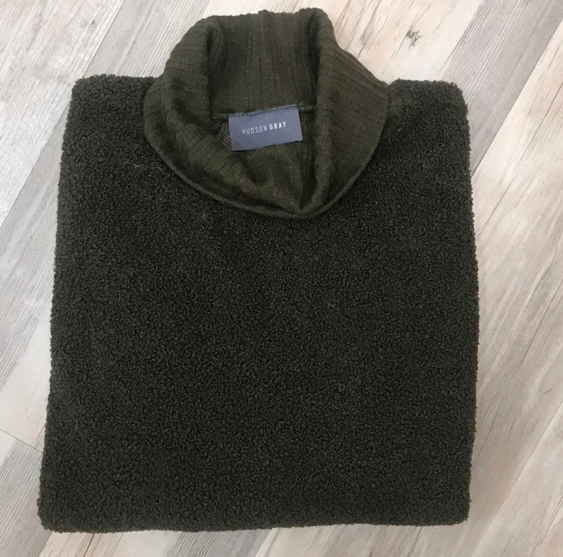 NWT  Gray Olive green Sherpa sz small. - Image 6